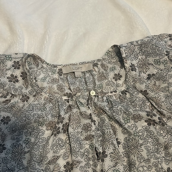 Loft - Picture 3 of 4